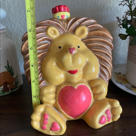 Brave Heart Lion large Ceramic Figurine - Picture 2 of 6
